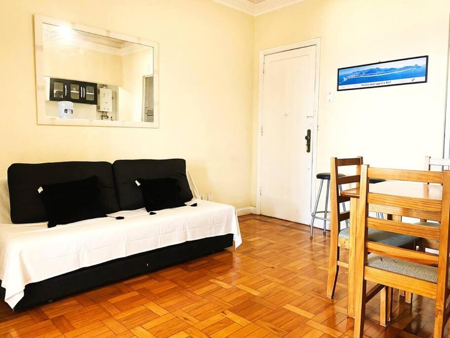 Apartamento De Frente Para O Mar De Copacabana Рио-де-Жанейро Экстерьер фото